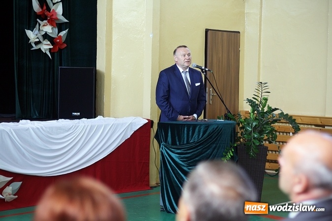 Zdjęcie w galerii na portalu naszwodzislaw.com: Powiat rozpoczął rok szkolny w ZSP numer 2 w Rydułtowach  wiadomości z regionu