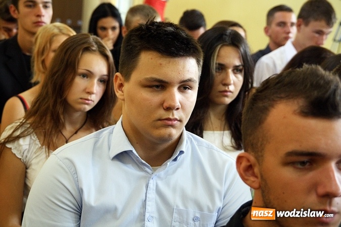 Zdjęcie w galerii na portalu naszwodzislaw.com: Powiat rozpoczął rok szkolny w ZSP numer 2 w Rydułtowach  wiadomości z regionu