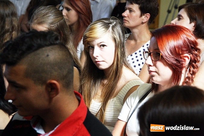 Zdjęcie w galerii na portalu naszwodzislaw.com: Powiat rozpoczął rok szkolny w ZSP numer 2 w Rydułtowach  wiadomości z regionu