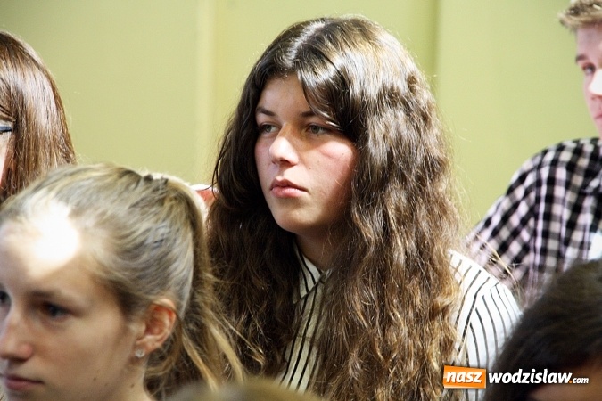 Zdjęcie w galerii na portalu naszwodzislaw.com: Powiat rozpoczął rok szkolny w ZSP numer 2 w Rydułtowach  wiadomości z regionu