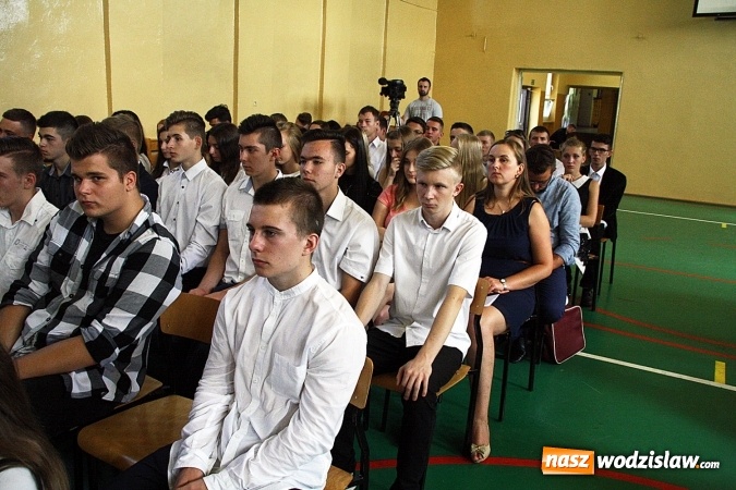 Zdjęcie w galerii na portalu naszwodzislaw.com: Powiat rozpoczął rok szkolny w ZSP numer 2 w Rydułtowach  wiadomości z regionu