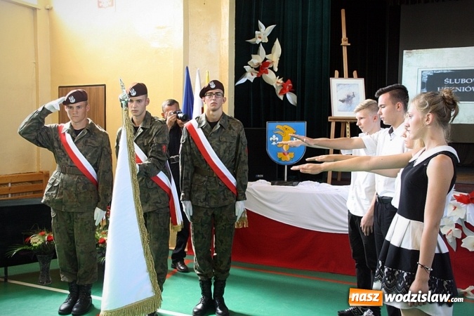 Zdjęcie w galerii na portalu naszwodzislaw.com: Powiat rozpoczął rok szkolny w ZSP numer 2 w Rydułtowach  wiadomości z regionu