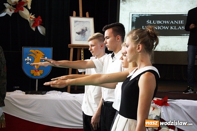 Zdjęcie w galerii na portalu naszwodzislaw.com: Powiat rozpoczął rok szkolny w ZSP numer 2 w Rydułtowach  wiadomości z regionu