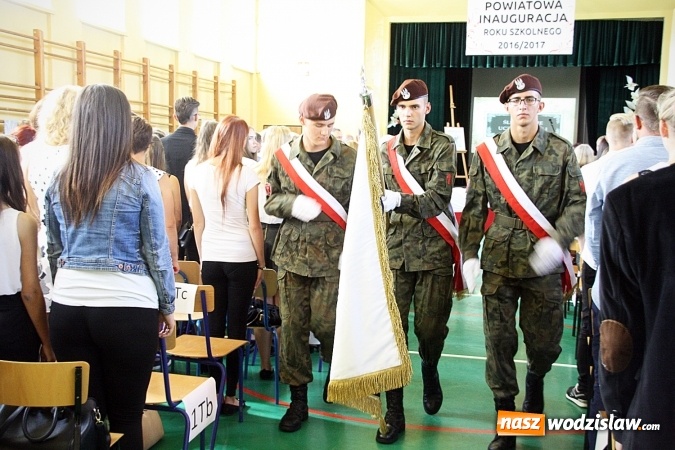 Zdjęcie w galerii na portalu naszwodzislaw.com: Powiat rozpoczął rok szkolny w ZSP numer 2 w Rydułtowach  wiadomości z regionu