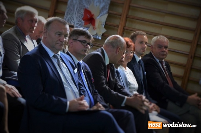 Zdjęcie w galerii na portalu naszwodzislaw.com: Powiat rozpoczął rok szkolny w ZSP numer 2 w Rydułtowach  wiadomości z regionu