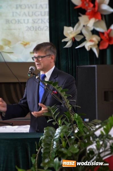 Zdjęcie w galerii na portalu naszwodzislaw.com: Powiat rozpoczął rok szkolny w ZSP numer 2 w Rydułtowach  wiadomości z regionu