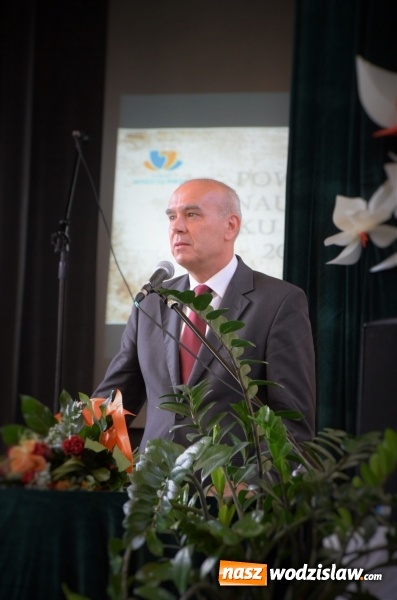 Zdjęcie w galerii na portalu naszwodzislaw.com: Powiat rozpoczął rok szkolny w ZSP numer 2 w Rydułtowach  wiadomości z regionu