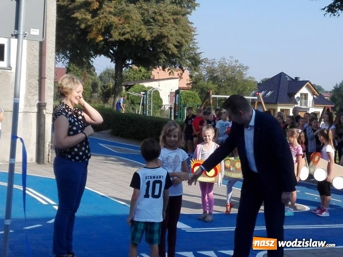 Zdjęcie w galerii na portalu naszwodzislaw.com: Wodzisławskie miasteczko ruchu drogowego zostało oddane do użytku  wiadomości z regionu
