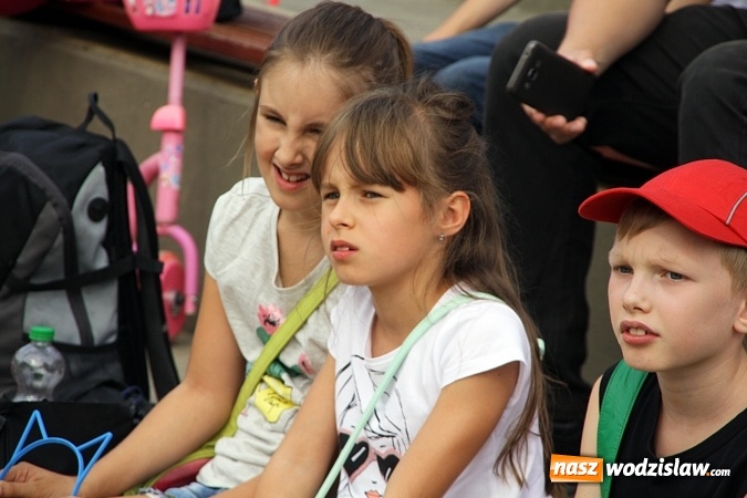 Zdjęcie w galerii na portalu naszwodzislaw.com: Czytali Quo vadis w Rodzinnym Parku Rozrywki wiadomości z regionu