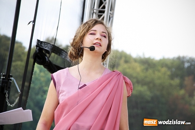 Zdjęcie w galerii na portalu naszwodzislaw.com: Czytali Quo vadis w Rodzinnym Parku Rozrywki wiadomości z regionu