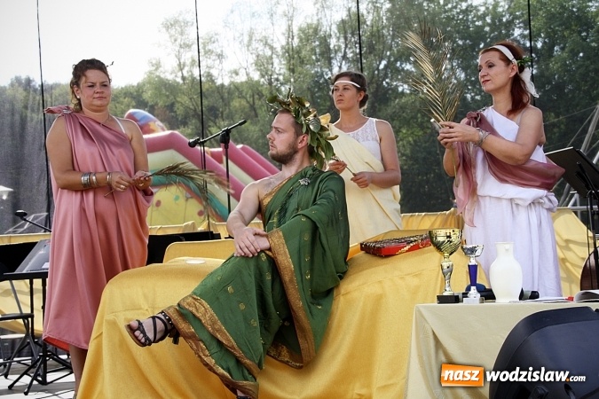Zdjęcie w galerii na portalu naszwodzislaw.com: Czytali Quo vadis w Rodzinnym Parku Rozrywki wiadomości z regionu