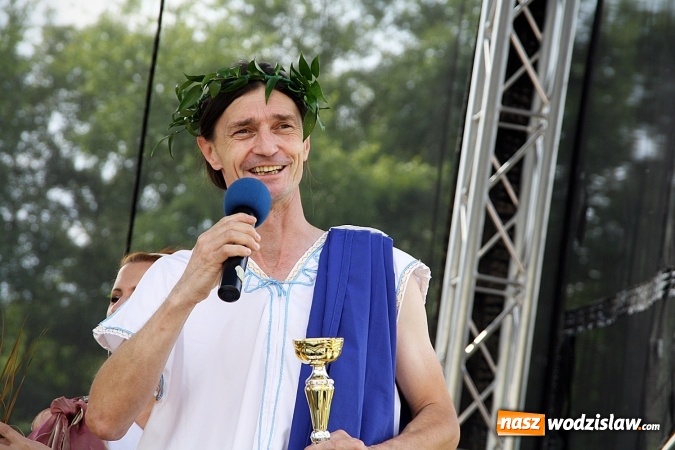 Zdjęcie w galerii na portalu naszwodzislaw.com: Czytali Quo vadis w Rodzinnym Parku Rozrywki wiadomości z regionu