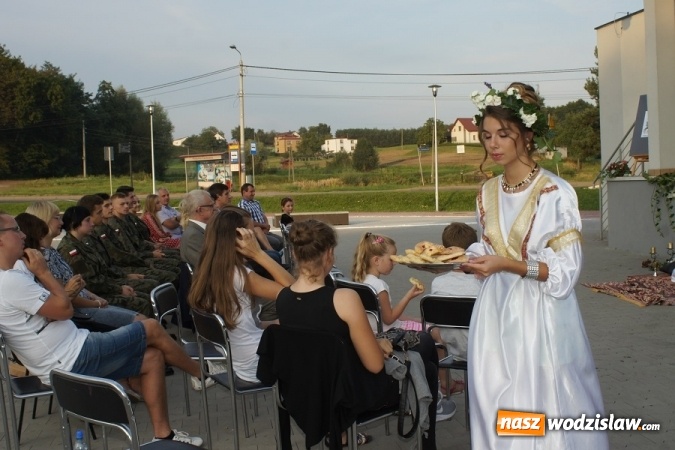 Zdjęcie w galerii na portalu naszwodzislaw.com: Narodowe Czytanie 