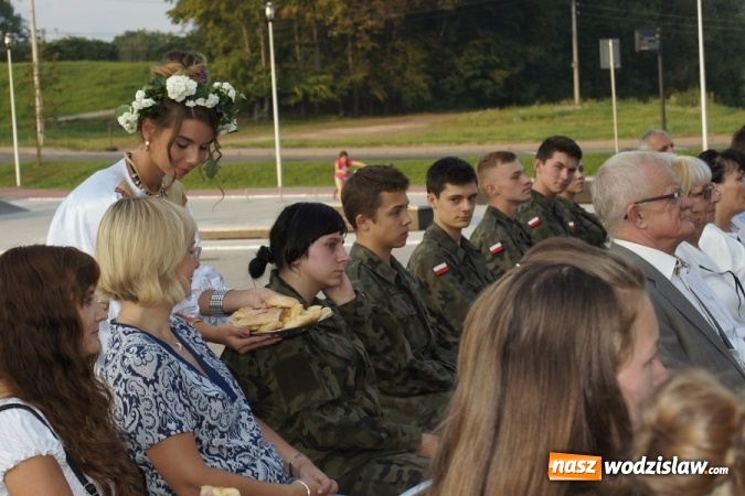 Zdjęcie w galerii na portalu naszwodzislaw.com: Narodowe Czytanie 