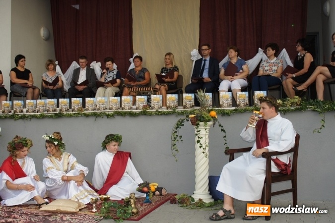 Zdjęcie w galerii na portalu naszwodzislaw.com: Narodowe Czytanie 