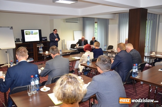 Zdjęcie w galerii na portalu naszwodzislaw.com: Konwenty wójtów i burmistrzów powiatów żywieckiego i częstochowskiego wiadomości z regionu