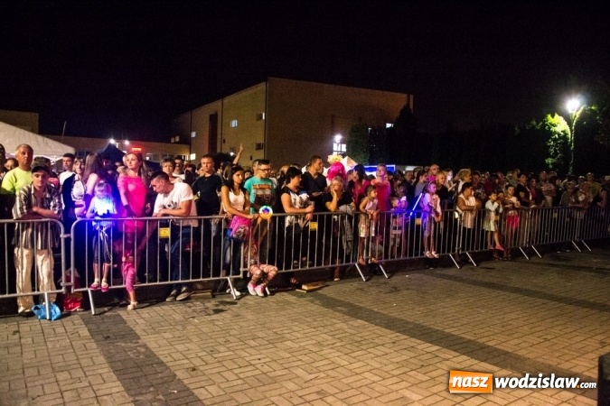 Zdjęcie w galerii na portalu naszwodzislaw.com: Radlin: Pożegnali lato. Zespół Baciary na finał wydarzenia wiadomości z regionu