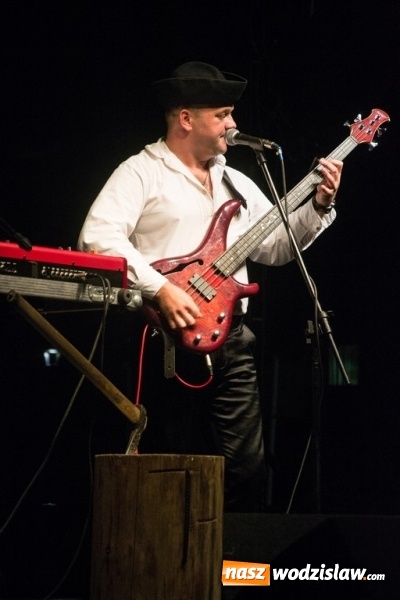 Zdjęcie w galerii na portalu naszwodzislaw.com: Radlin: Pożegnali lato. Zespół Baciary na finał wydarzenia wiadomości z regionu