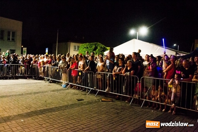 Zdjęcie w galerii na portalu naszwodzislaw.com: Radlin: Pożegnali lato. Zespół Baciary na finał wydarzenia wiadomości z regionu