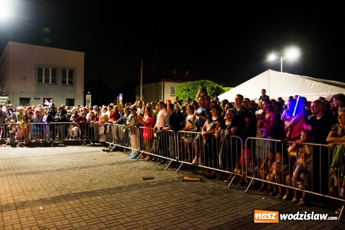 Zdjęcie w galerii na portalu naszwodzislaw.com: Radlin: Pożegnali lato. Zespół Baciary na finał wydarzenia wiadomości z regionu