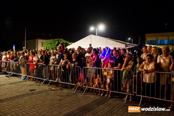 Zdjęcie w galerii na portalu naszwodzislaw.com: Radlin: Pożegnali lato. Zespół Baciary na finał wydarzenia wiadomości z regionu