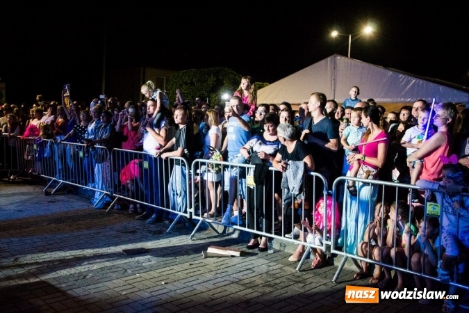 Zdjęcie w galerii na portalu naszwodzislaw.com: Radlin: Pożegnali lato. Zespół Baciary na finał wydarzenia wiadomości z regionu