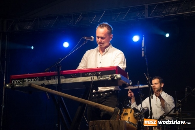 Zdjęcie w galerii na portalu naszwodzislaw.com: Radlin: Pożegnali lato. Zespół Baciary na finał wydarzenia wiadomości z regionu
