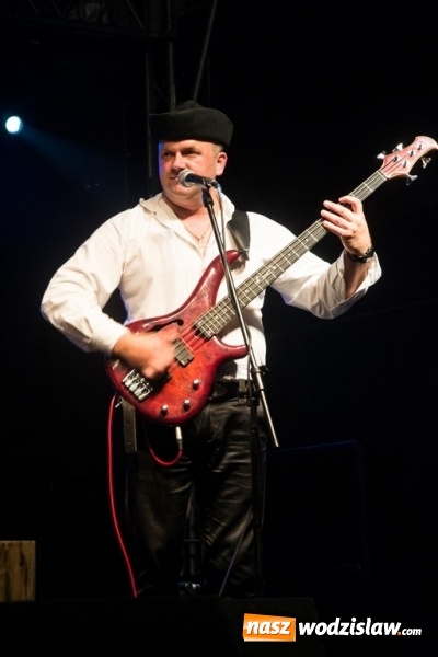 Zdjęcie w galerii na portalu naszwodzislaw.com: Radlin: Pożegnali lato. Zespół Baciary na finał wydarzenia wiadomości z regionu