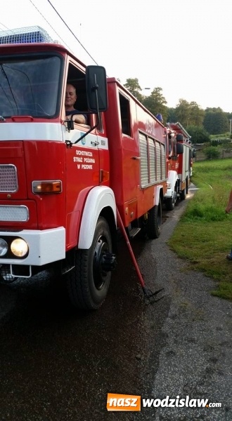 Zdjęcie w galerii na portalu naszwodzislaw.com: Stodoła z sianem spłonęła w Zawadzie  wiadomości z regionu