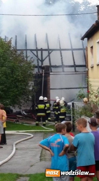 Zdjęcie w galerii na portalu naszwodzislaw.com: Stodoła z sianem spłonęła w Zawadzie  wiadomości z regionu
