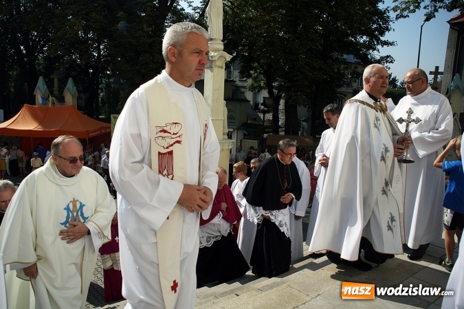 Zdjęcie w galerii na portalu naszwodzislaw.com: Tłumy wiernych na uroczystościach odpustowych w Pszowie wiadomości z regionu