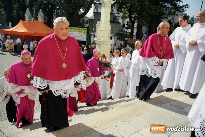 Zdjęcie w galerii na portalu naszwodzislaw.com: Tłumy wiernych na uroczystościach odpustowych w Pszowie wiadomości z regionu