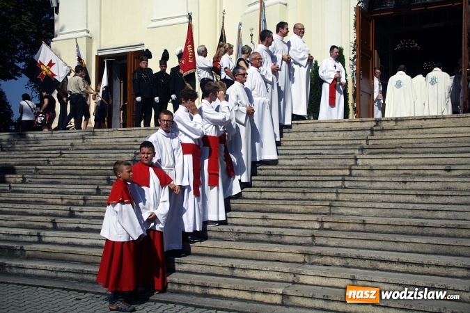 Zdjęcie w galerii na portalu naszwodzislaw.com: Tłumy wiernych na uroczystościach odpustowych w Pszowie wiadomości z regionu