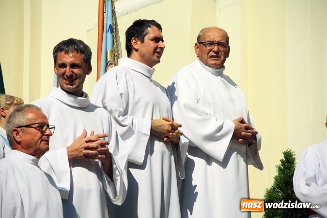 Zdjęcie w galerii na portalu naszwodzislaw.com: Tłumy wiernych na uroczystościach odpustowych w Pszowie wiadomości z regionu