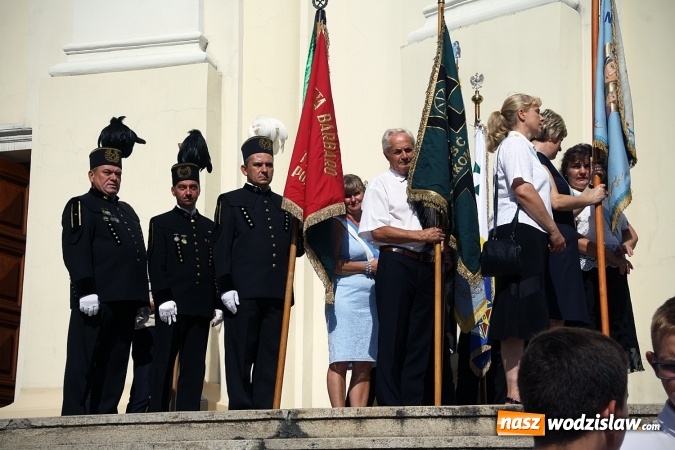 Zdjęcie w galerii na portalu naszwodzislaw.com: Tłumy wiernych na uroczystościach odpustowych w Pszowie wiadomości z regionu
