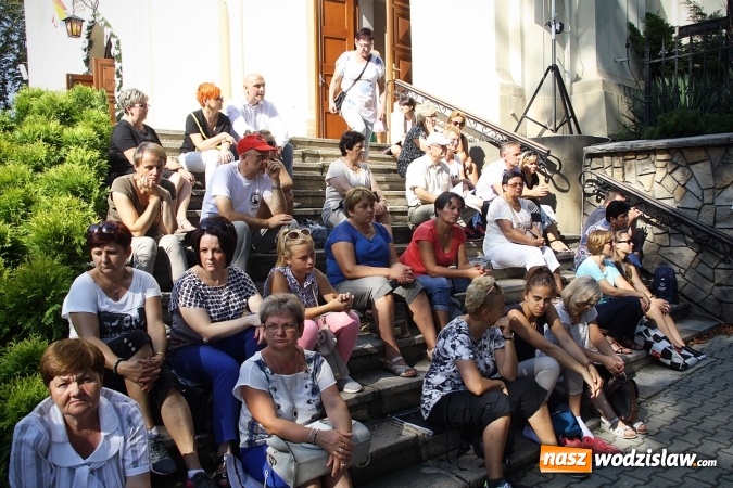 Zdjęcie w galerii na portalu naszwodzislaw.com: Tłumy wiernych na uroczystościach odpustowych w Pszowie wiadomości z regionu