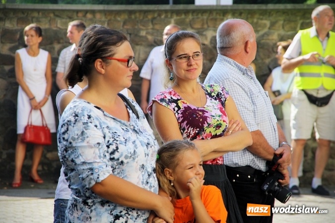 Zdjęcie w galerii na portalu naszwodzislaw.com: Tłumy wiernych na uroczystościach odpustowych w Pszowie wiadomości z regionu