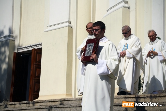 Zdjęcie w galerii na portalu naszwodzislaw.com: Tłumy wiernych na uroczystościach odpustowych w Pszowie wiadomości z regionu