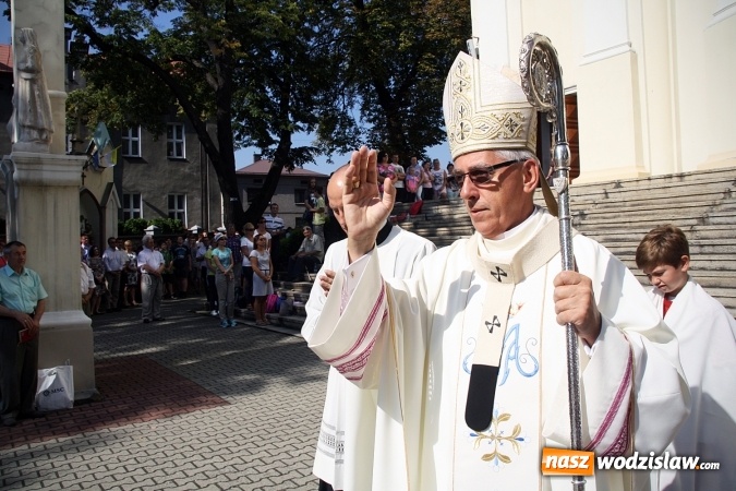Zdjęcie w galerii na portalu naszwodzislaw.com: Tłumy wiernych na uroczystościach odpustowych w Pszowie wiadomości z regionu