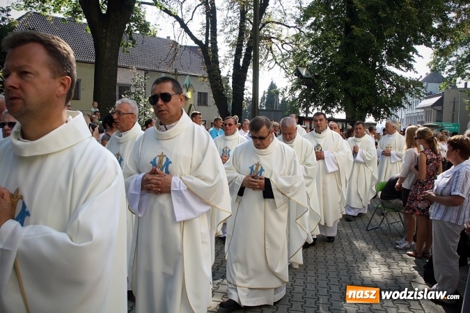 Zdjęcie w galerii na portalu naszwodzislaw.com: Tłumy wiernych na uroczystościach odpustowych w Pszowie wiadomości z regionu