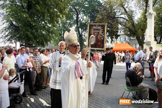 Zdjęcie w galerii na portalu naszwodzislaw.com: Tłumy wiernych na uroczystościach odpustowych w Pszowie wiadomości z regionu