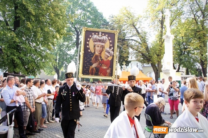 Zdjęcie w galerii na portalu naszwodzislaw.com: Tłumy wiernych na uroczystościach odpustowych w Pszowie wiadomości z regionu