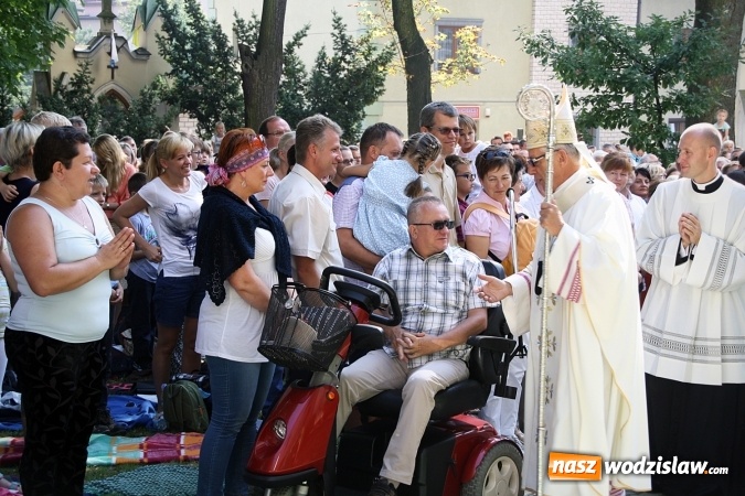 Zdjęcie w galerii na portalu naszwodzislaw.com: Tłumy wiernych na uroczystościach odpustowych w Pszowie wiadomości z regionu