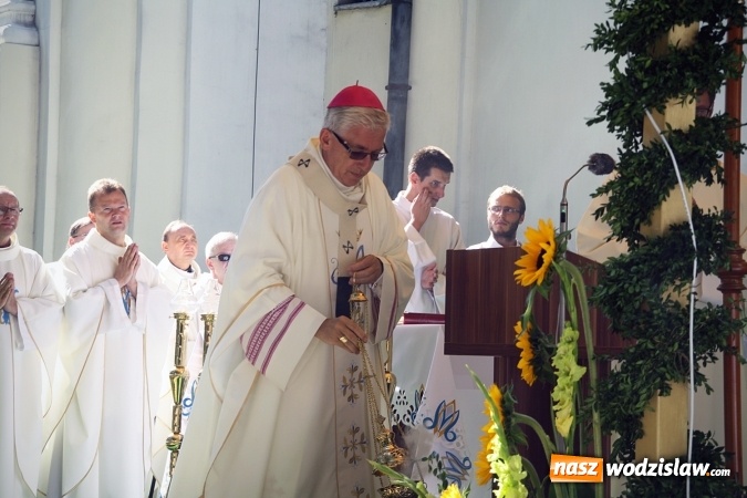 Zdjęcie w galerii na portalu naszwodzislaw.com: Tłumy wiernych na uroczystościach odpustowych w Pszowie wiadomości z regionu