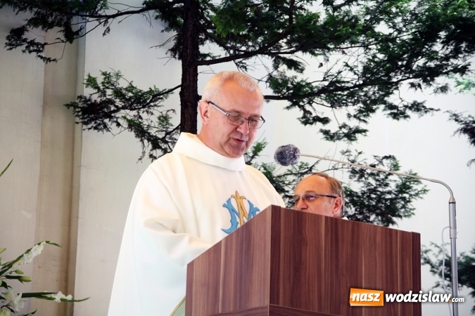 Zdjęcie w galerii na portalu naszwodzislaw.com: Tłumy wiernych na uroczystościach odpustowych w Pszowie wiadomości z regionu