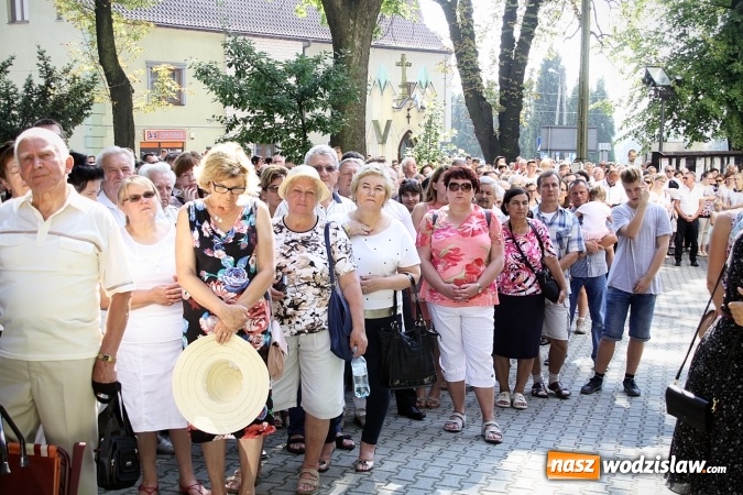 Zdjęcie w galerii na portalu naszwodzislaw.com: Tłumy wiernych na uroczystościach odpustowych w Pszowie wiadomości z regionu