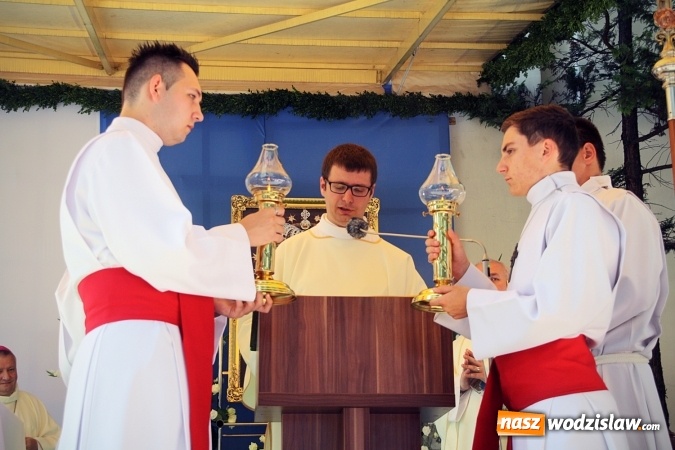 Zdjęcie w galerii na portalu naszwodzislaw.com: Tłumy wiernych na uroczystościach odpustowych w Pszowie wiadomości z regionu