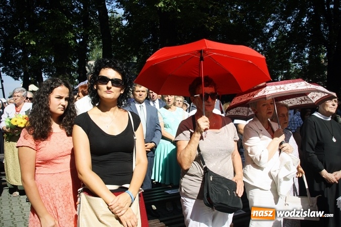 Zdjęcie w galerii na portalu naszwodzislaw.com: Tłumy wiernych na uroczystościach odpustowych w Pszowie wiadomości z regionu