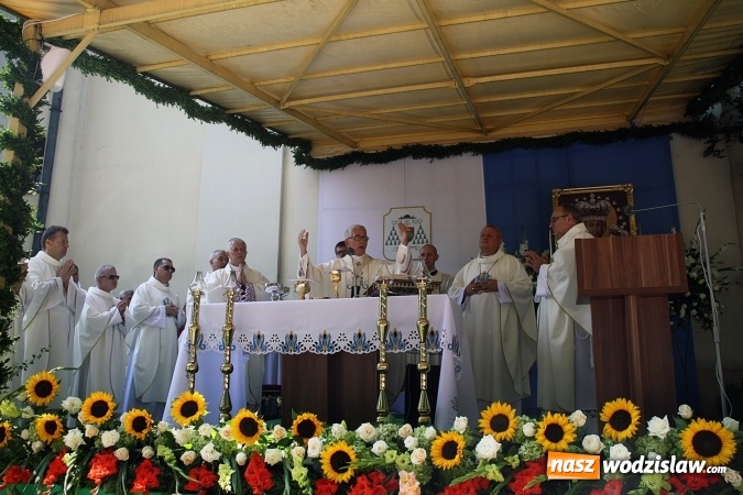 Zdjęcie w galerii na portalu naszwodzislaw.com: Tłumy wiernych na uroczystościach odpustowych w Pszowie wiadomości z regionu