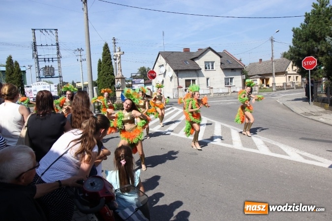 Zdjęcie w galerii na portalu naszwodzislaw.com:  Dożynki 2016. Tak się bawi Lubomia! wiadomości z regionu